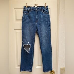 Abercrombie & Fitch Ultra High Rise Ankle Straight Jean, size 28/6